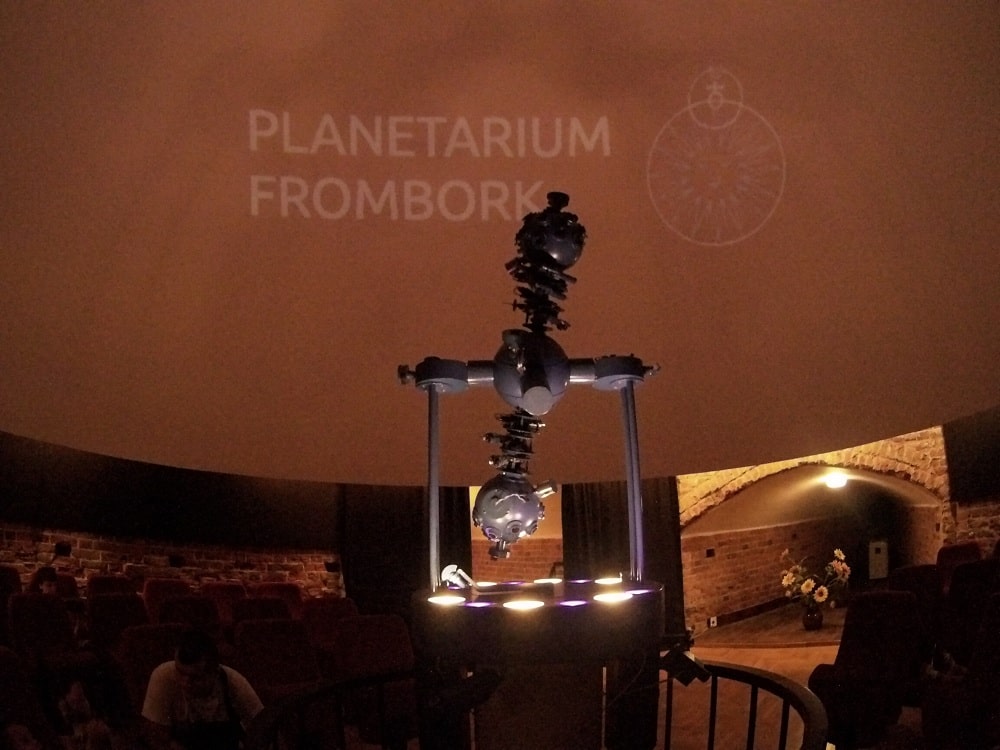 Wnętrze planetarium Frombork.