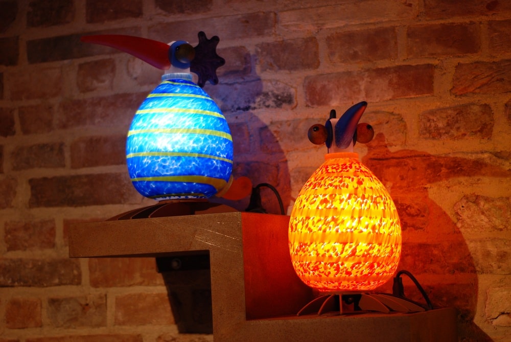 Lampy ptaki, szklane dzieła sztuki.